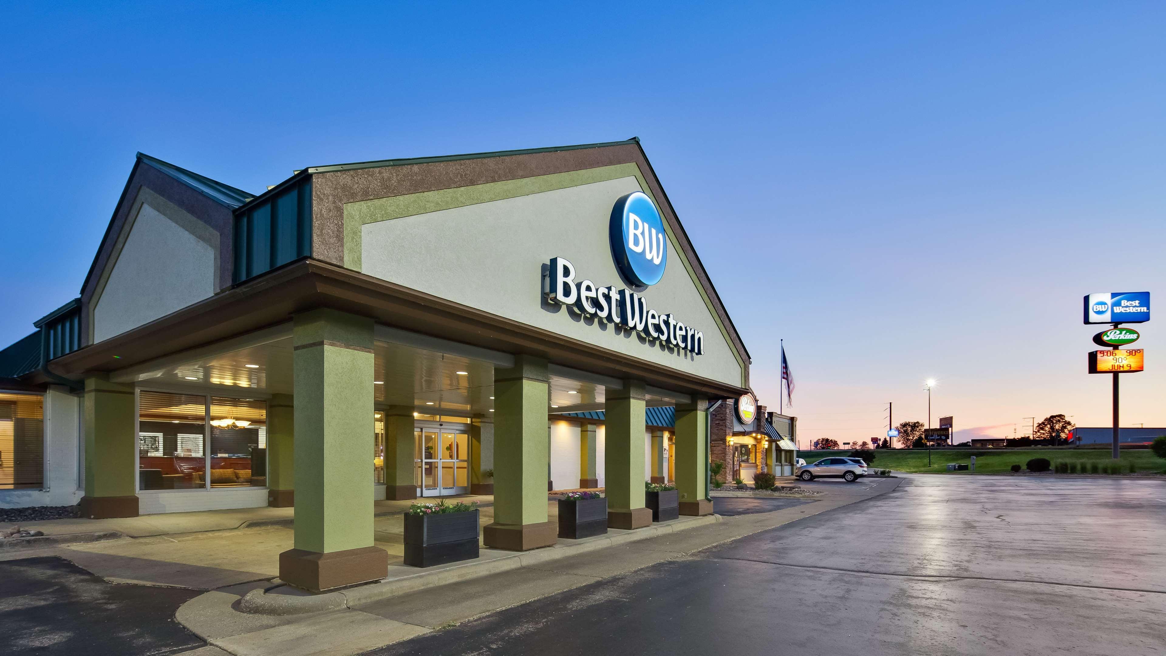 Best Western Tomah Hotel Eksteriør bilde