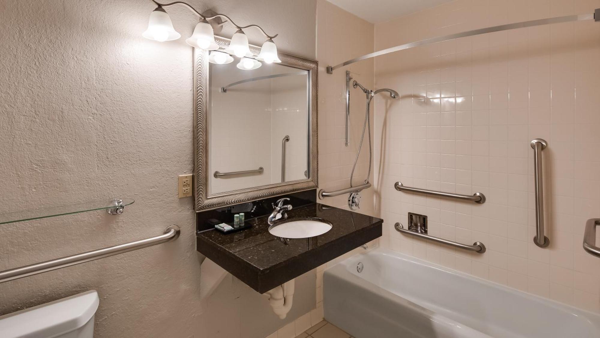 Best Western Tomah Hotel Eksteriør bilde